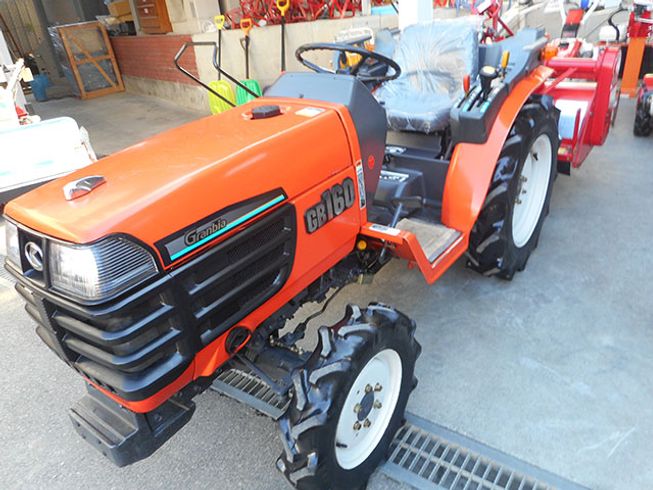 トラクター GB160F 写真２