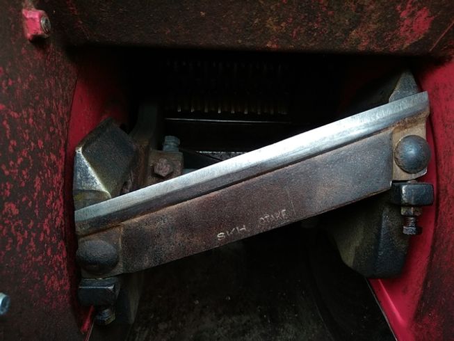 カッター K-20BSSE 写真６