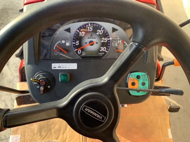 トラクター EG118VUS4M 写真３