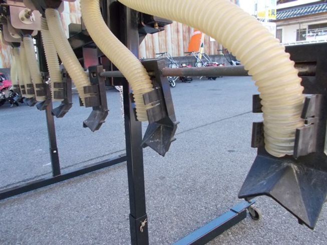 散布機 CS130R 写真４