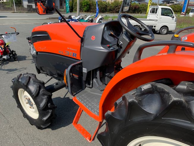 トラクター KL31Rハイスピード 写真４