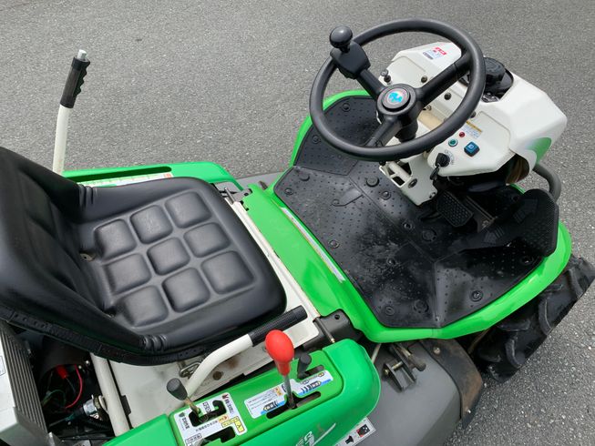 草刈機 RM981 写真３