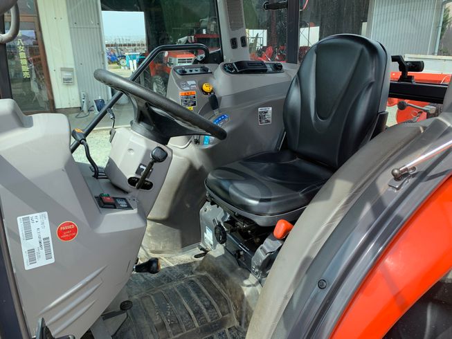 トラクター KL3150キャビン 写真６
