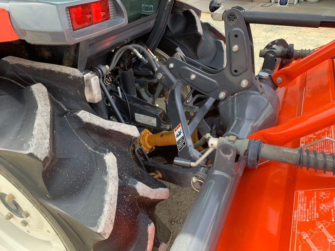 トラクター KL3150キャビン 写真５