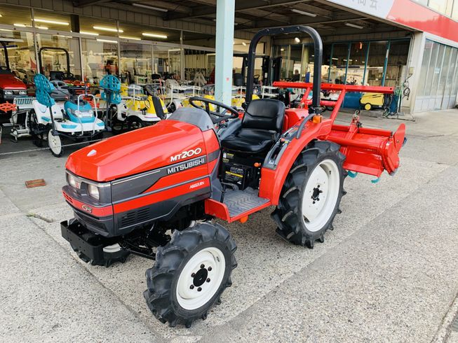 トラクター MT200 写真２