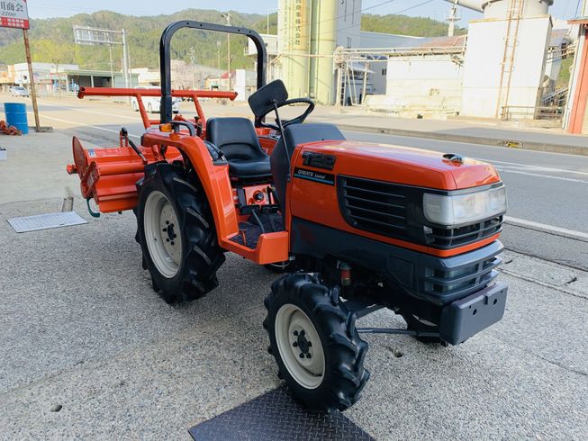 トラクター T22 写真２