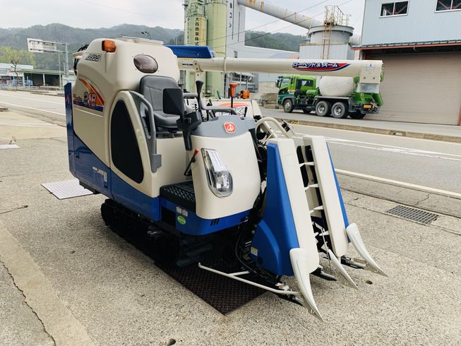 コンバイン HVF218G 写真２