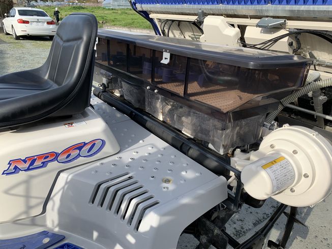 田植機 NP60GLF 写真３