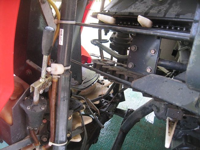 コンバイン Ee214G 【P5542376】 写真４