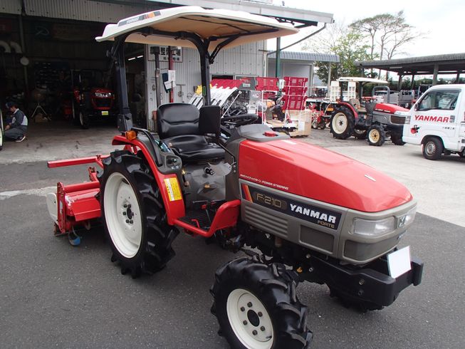 トラクター Ｆ210-ＶＰＳ4 写真３