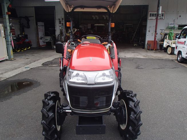 トラクター ＥＧ222-ＶＵＫＳ5Ｍ 写真２