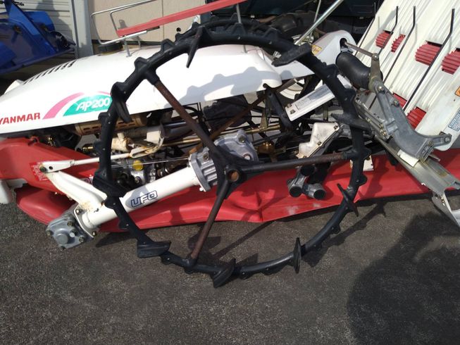 田植機 AP200 写真２