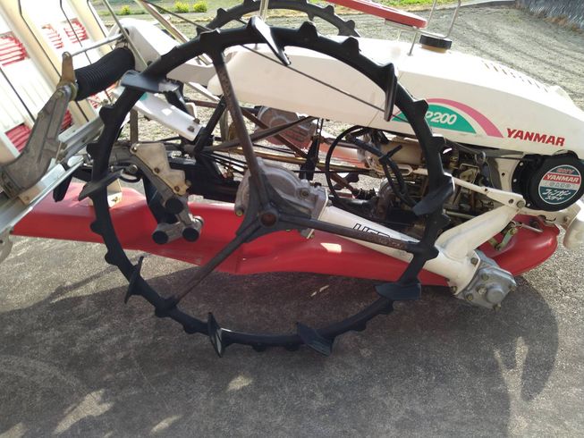 田植機 AP200 写真４