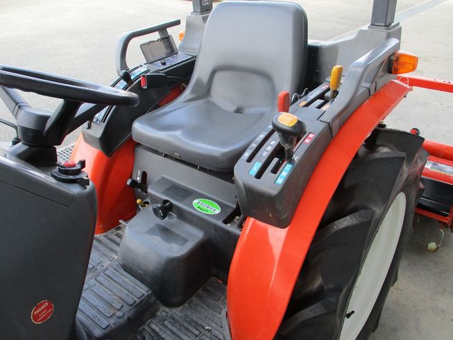 トラクター GB200-BSMA 写真５