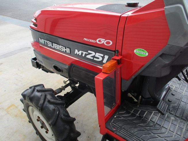 トラクター MT251 写真４