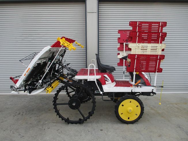 田植機 YR6J 写真２