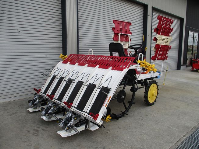 田植機 YR6J 写真４