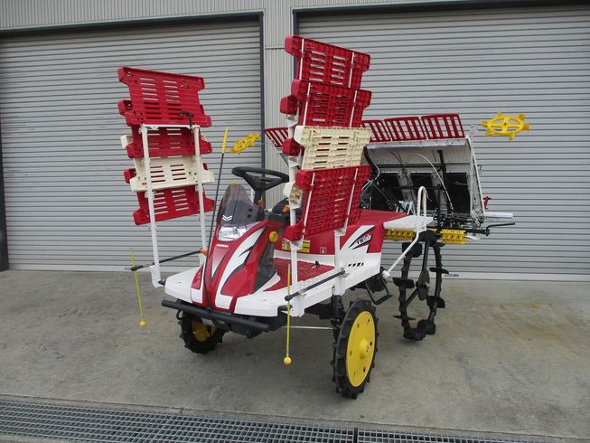 田植機 YR6J 写真３