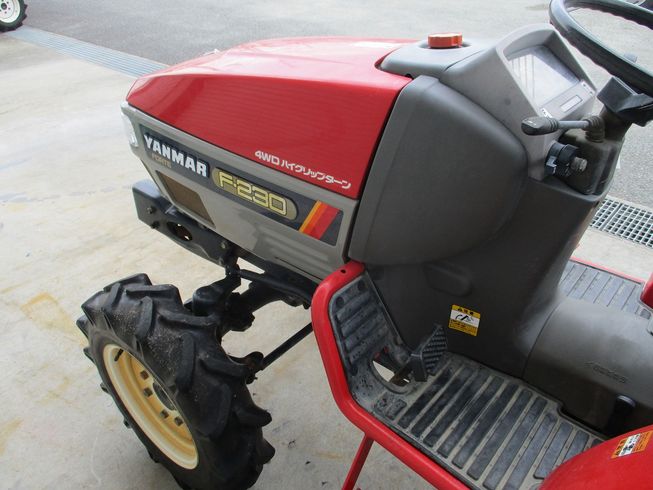 トラクター F230 写真３