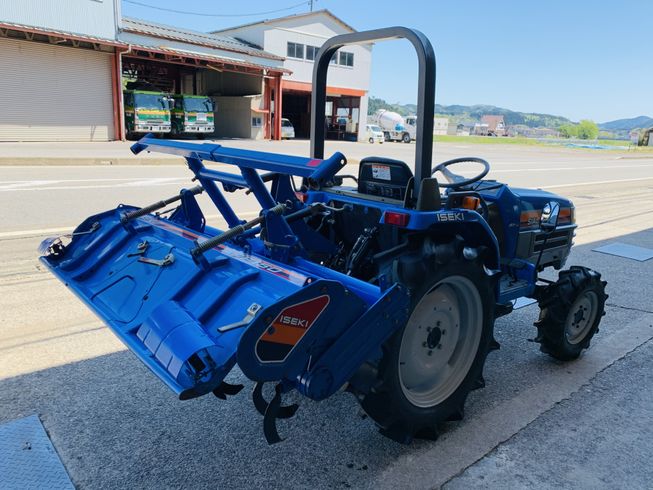 トラクター TF243 写真４