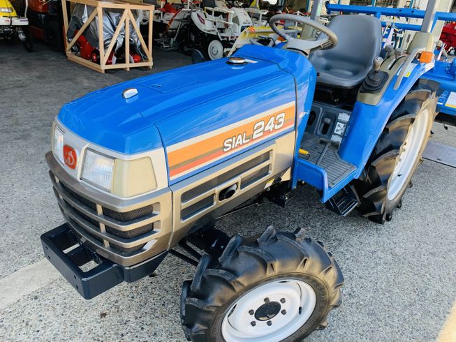 トラクター TF243 写真３