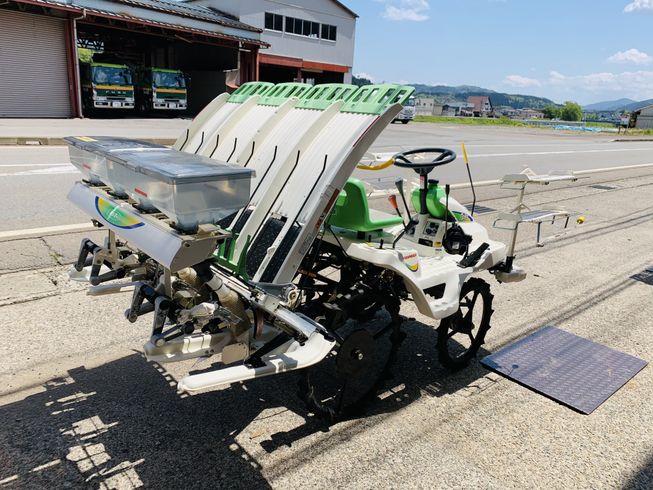 田植機 Pe-1X 写真４