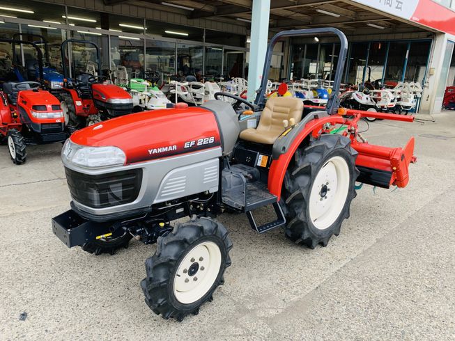 トラクター EF226 写真２