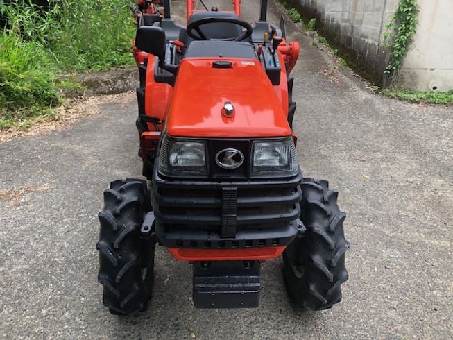 トラクター GB200（F） 写真３