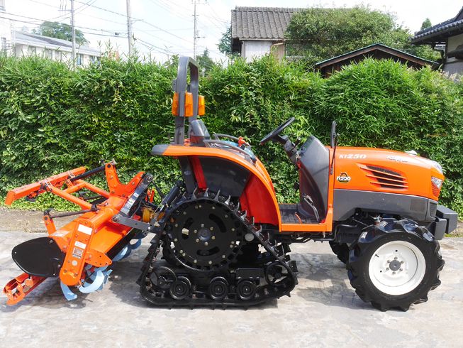 トラクター KT250 写真２