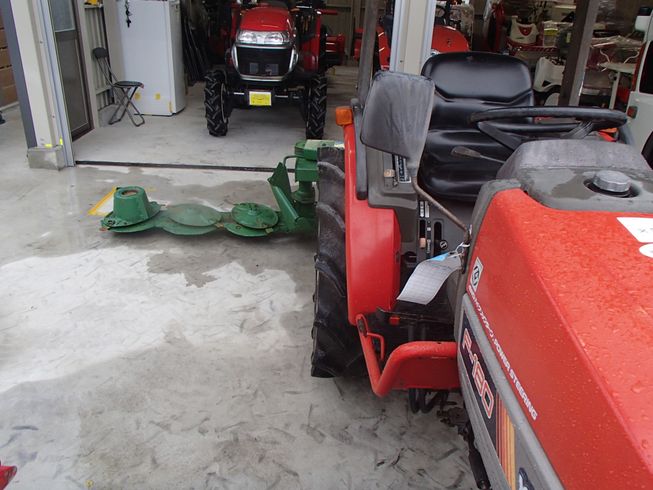 トラクター Ｆ-180ＤＶＰＵ作業機仕様 写真４