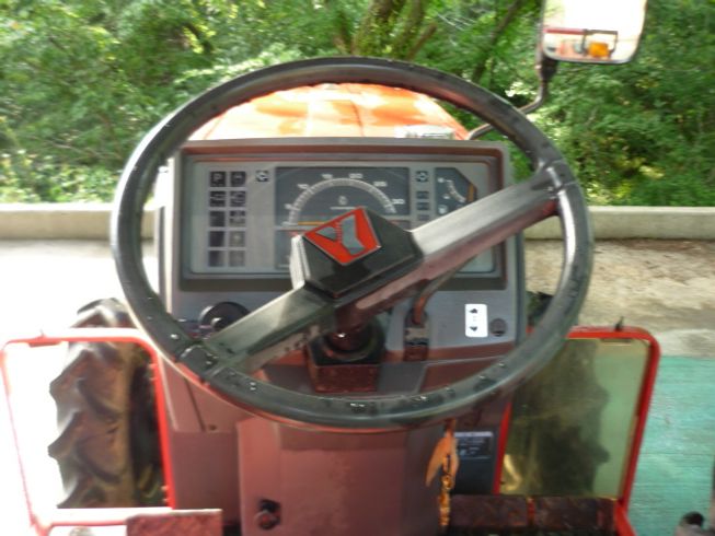 トラクター F215D 写真８