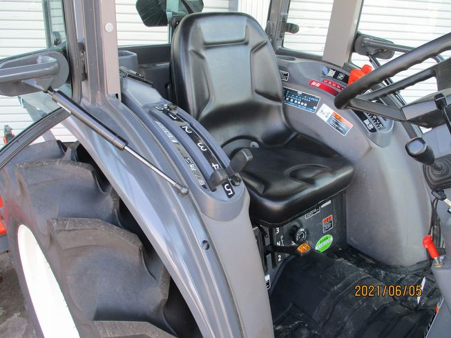 トラクター FT300FQMAE 写真４