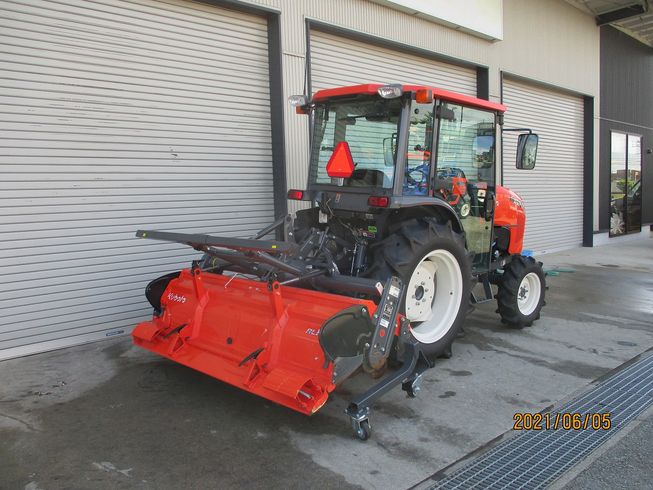 トラクター FT300FQMAE 写真２