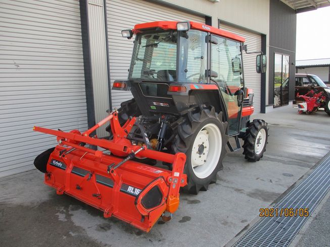 トラクター GL261FQ3BSMA 写真２