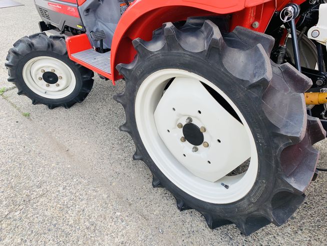 トラクター MTZ21 写真８