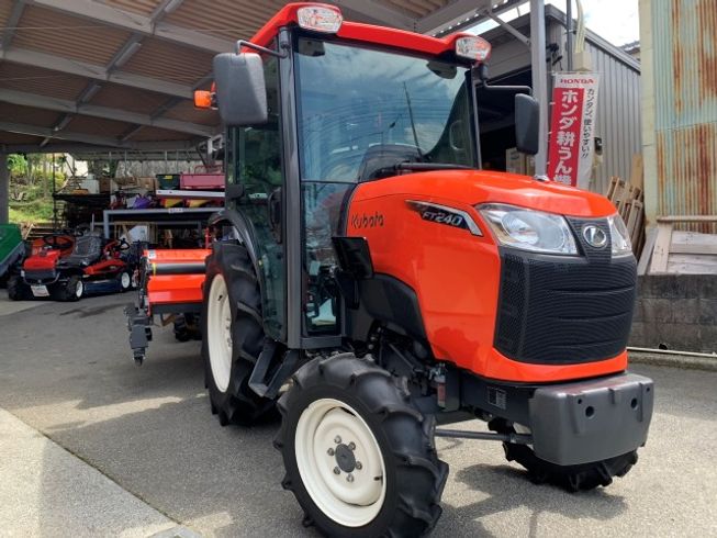 トラクター FT240QBMAJQF7SC 写真４