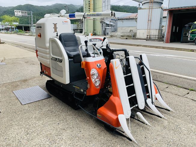 コンバイン ARN317 写真２