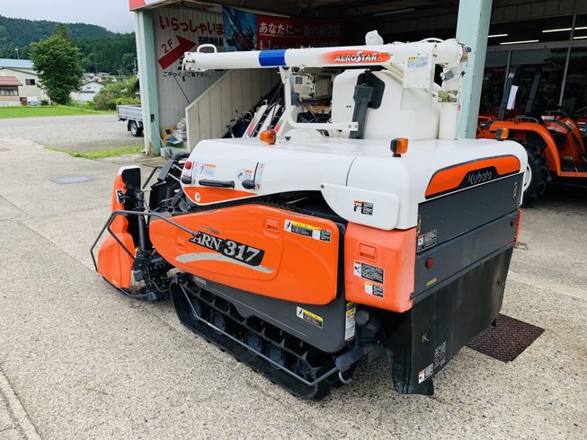 コンバイン ARN317 写真４