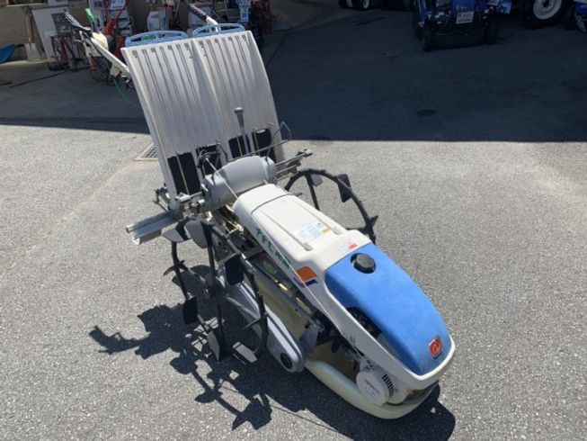 田植機 PC2D-70 写真２