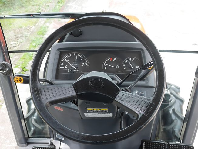 トラクター T245D 写真５