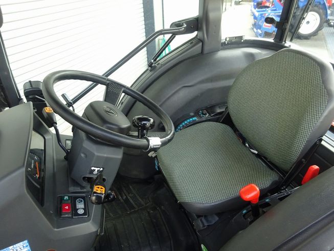 トラクター KL270QBMARP 写真７