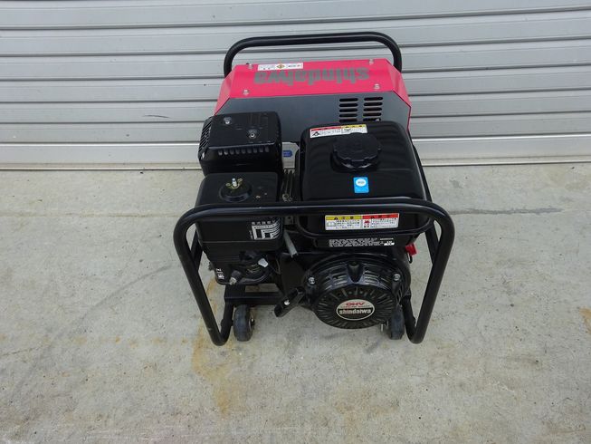 ガソリンエンジン溶接機 EW130 写真５