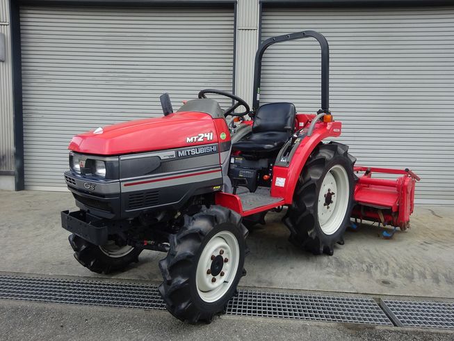 トラクター MT241 写真２