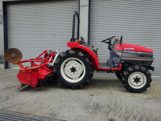 トラクター MT241 写真４