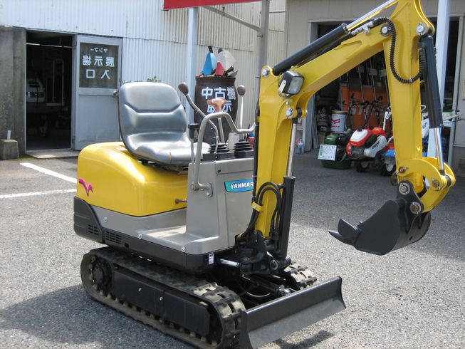 バックホー B05 写真３