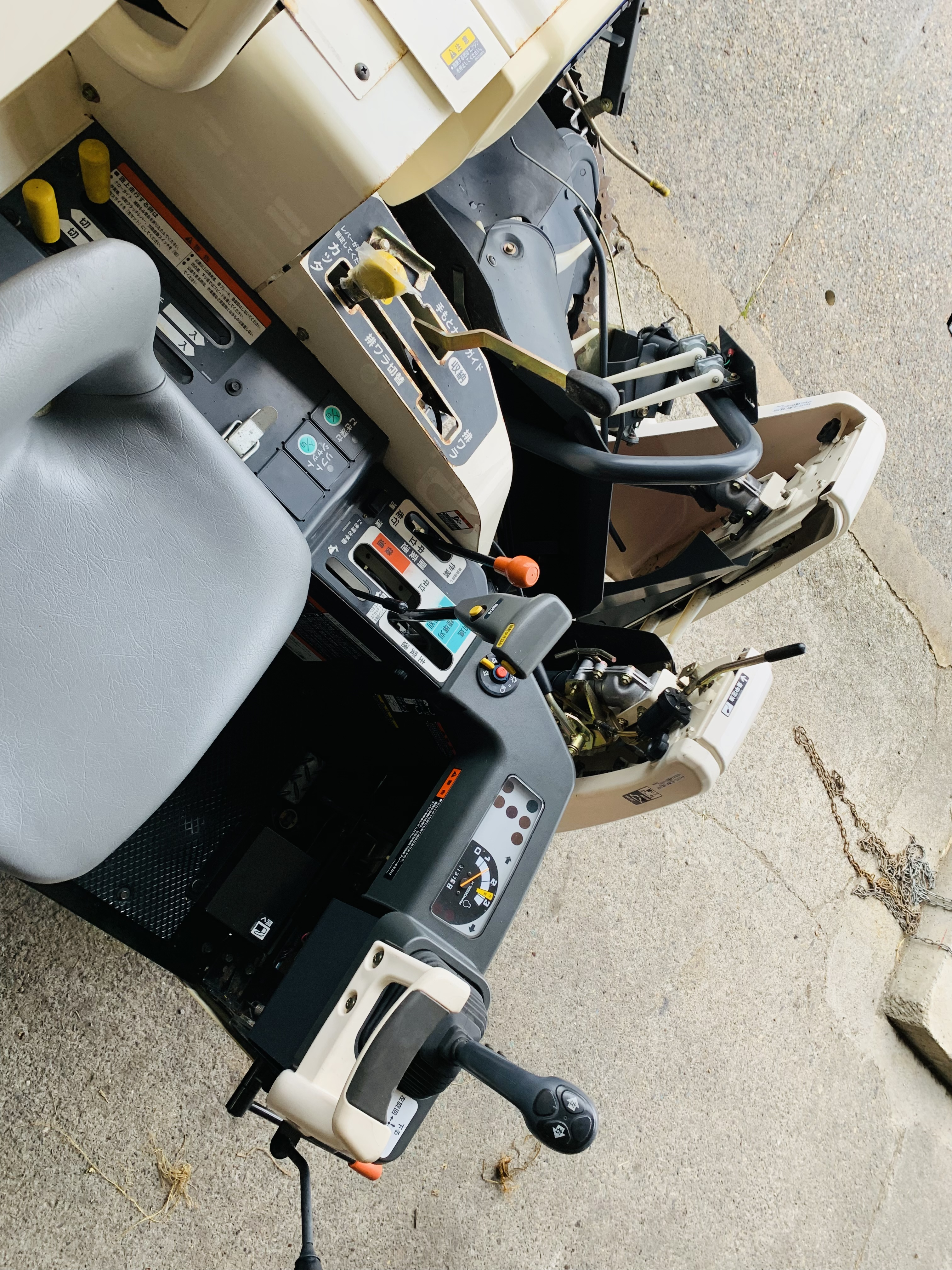 コンバイン VM213G 写真６