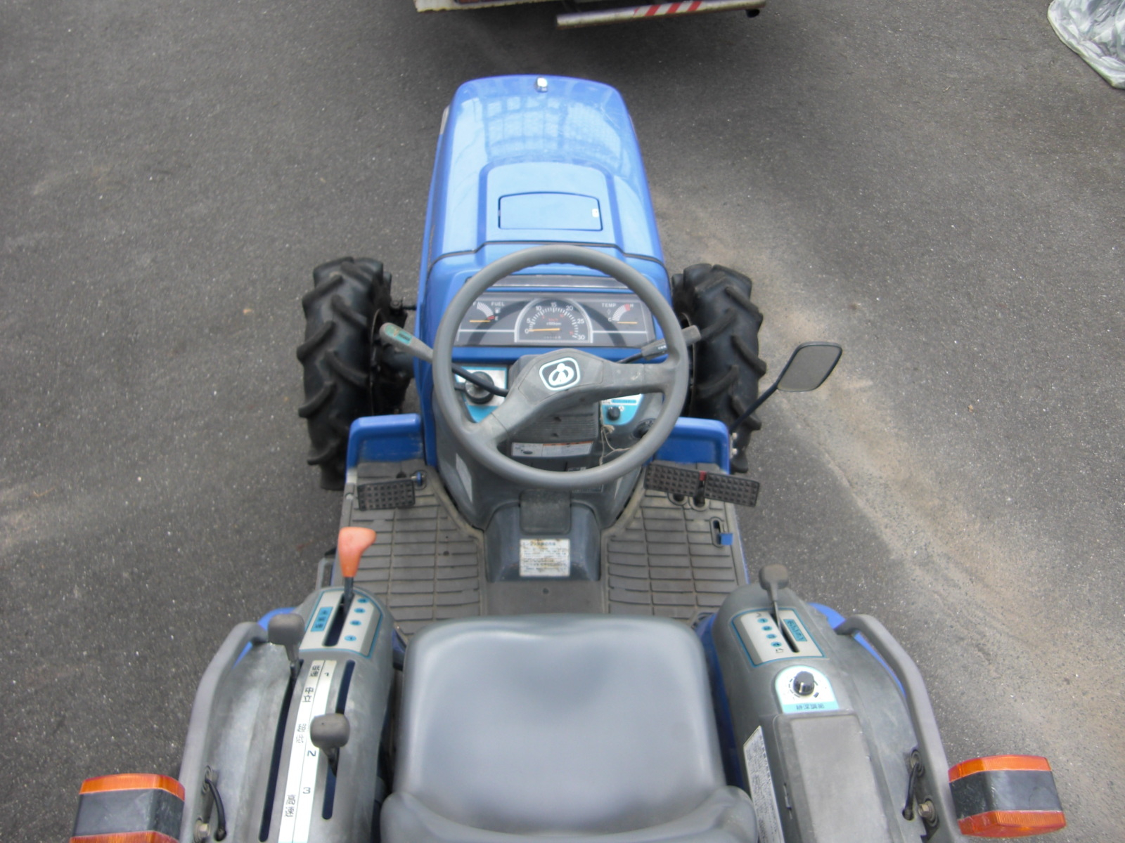 トラクター TH25B-A15VD 写真２