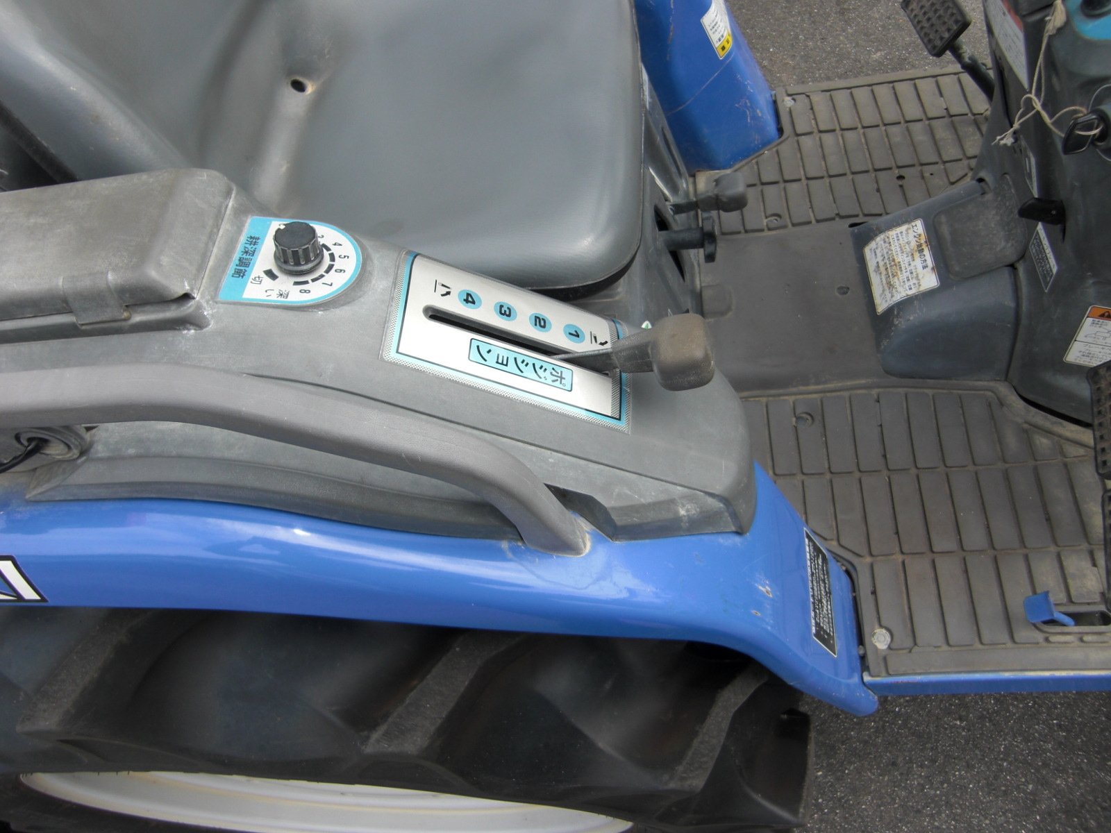 トラクター TH25B-A15VD 写真５