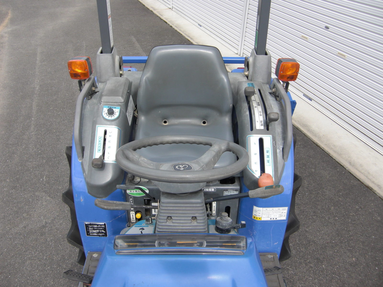 トラクター TH25B-A15VD 写真３