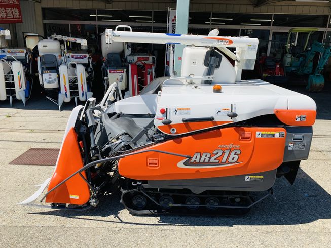 コンバイン AR216-GLW 写真３